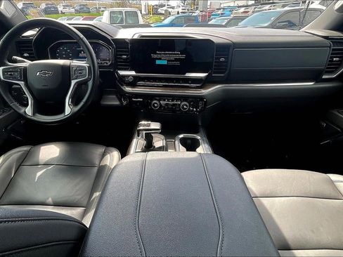 Used 2024 Chevrolet Silverado 1500 LT Trail Boss w/ LT Trail Boss Premium Package image 12