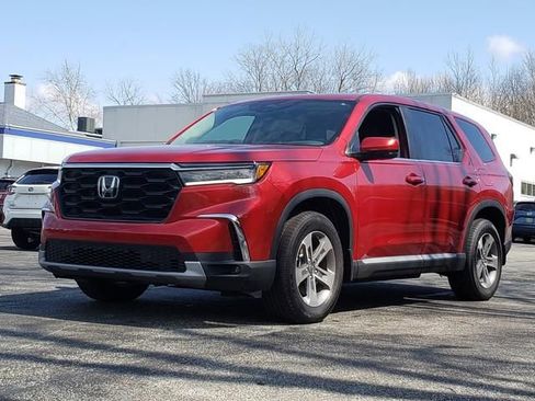 Used 2025 Honda Pilot EX-L image 8