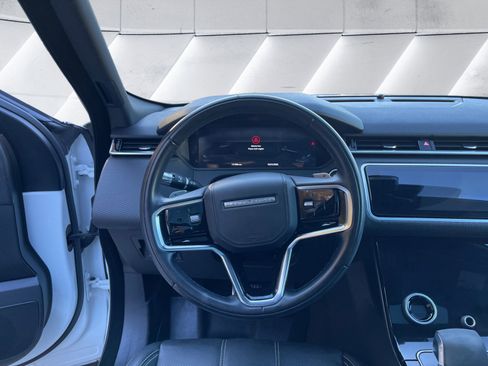 Used 2021 Land Rover Range Rover Velar R-Dynamic S image 13