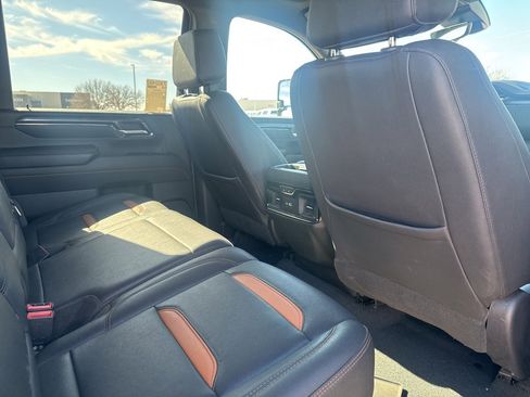 Used 2024 GMC Sierra 3500 AT4 w/ Technology Package image 8