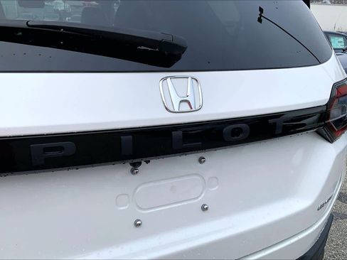 Used 2023 Honda Pilot Elite image 33