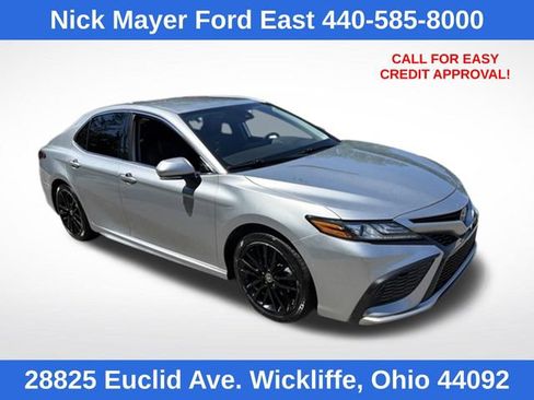 Used 2023 Toyota Camry XSE FWD image 1