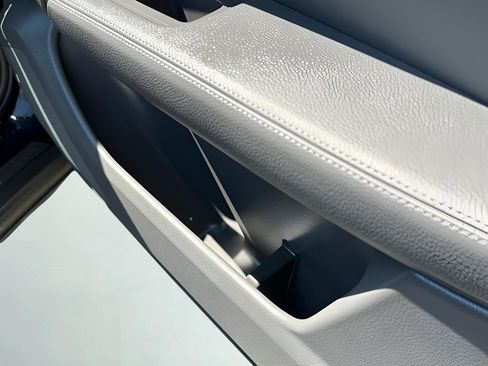 Used 2022 Porsche Cayenne E-Hybrid Coupe image 51