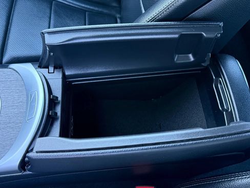 Used 2019 Mercedes-Benz C 300 4MATIC Sedan image 22