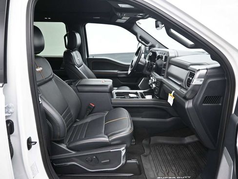 Used 2024 Ford F250 Platinum AWD/4WD image 12