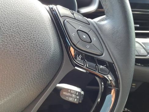 Used 2022 Toyota C-HR Nightshade FWD image 24