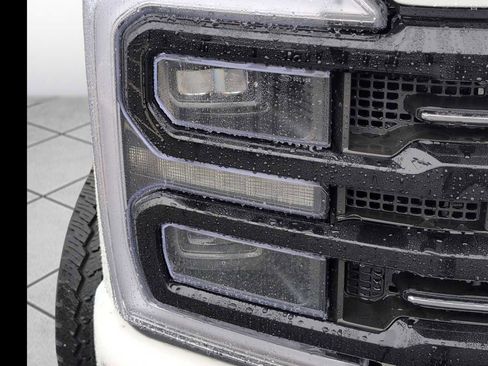 New 2026 Ford F250 Platinum w/ FX4 Off-Road Package image 15