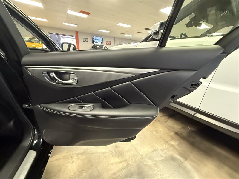 Used 2016 INFINITI Q50 Premium w/ 2.0T Premium Plus Package RWD image 25