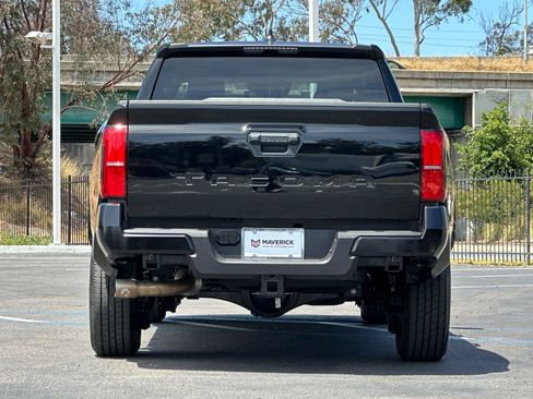 Used 2025 Toyota Tacoma SR5 RWD image 4