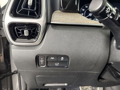 Certified 2023 Kia Sorento SX Prestige AWD/4WD image 14
