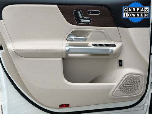 Used 2023 Mercedes-Benz GLB 250 image 14