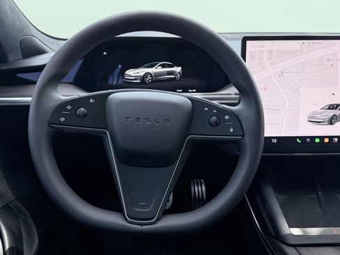 Used 2025 Tesla Model S AWD/4WD image 59