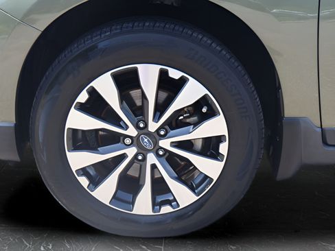Used 2016 Subaru Outback 3.6R Limited AWD/4WD image 29
