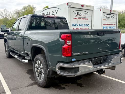 Used 2025 Chevrolet Silverado 2500 LT AWD/4WD image 5