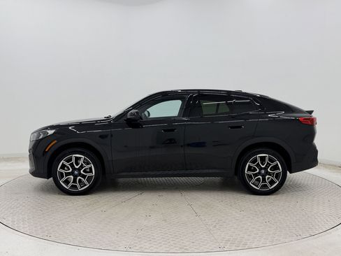 Used 2026 BMW X2 xDrive28i AWD/4WD image 2
