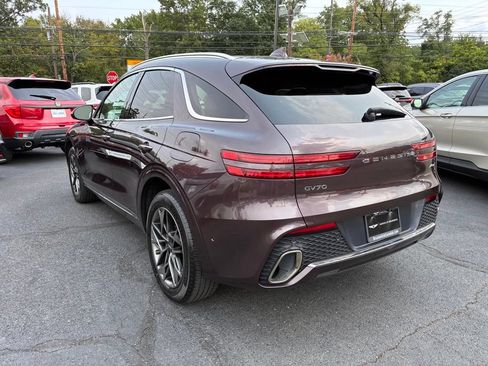 Used 2022 Genesis GV70 2.5T w/ Advanced Package AWD/4WD image 5