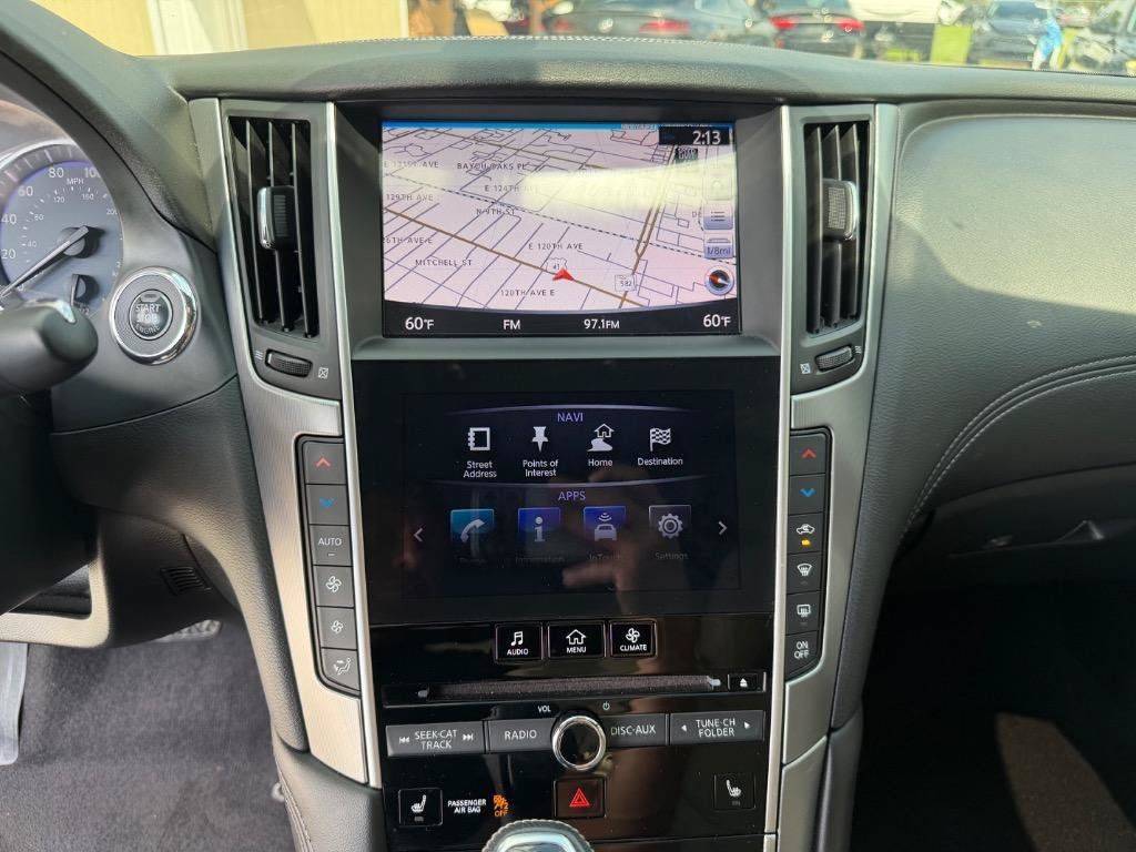 Used 2018 INFINITI Q60 2.0t w/ Sensory Package 2.0T Luxe RWD image 21