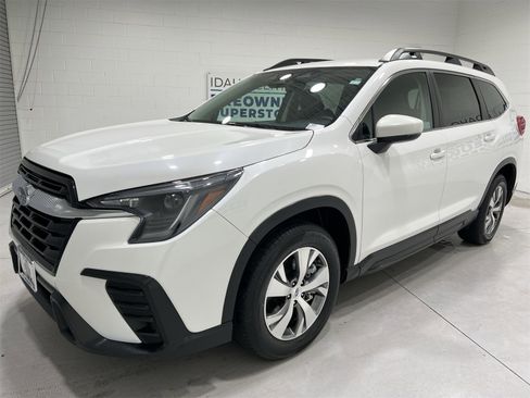 Certified 2024 Subaru Ascent Premium w/ Convenience Package image 4