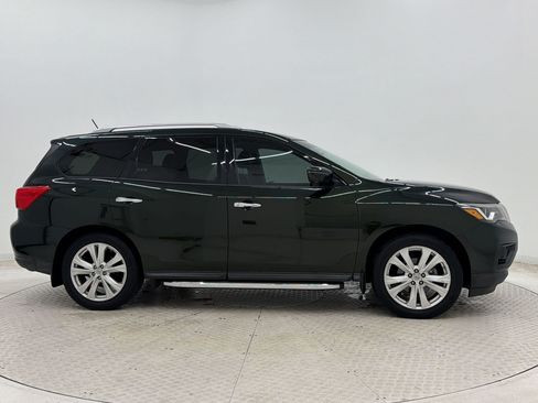 Used 2018 Nissan Pathfinder SL w/ SL Premium Package FWD image 8