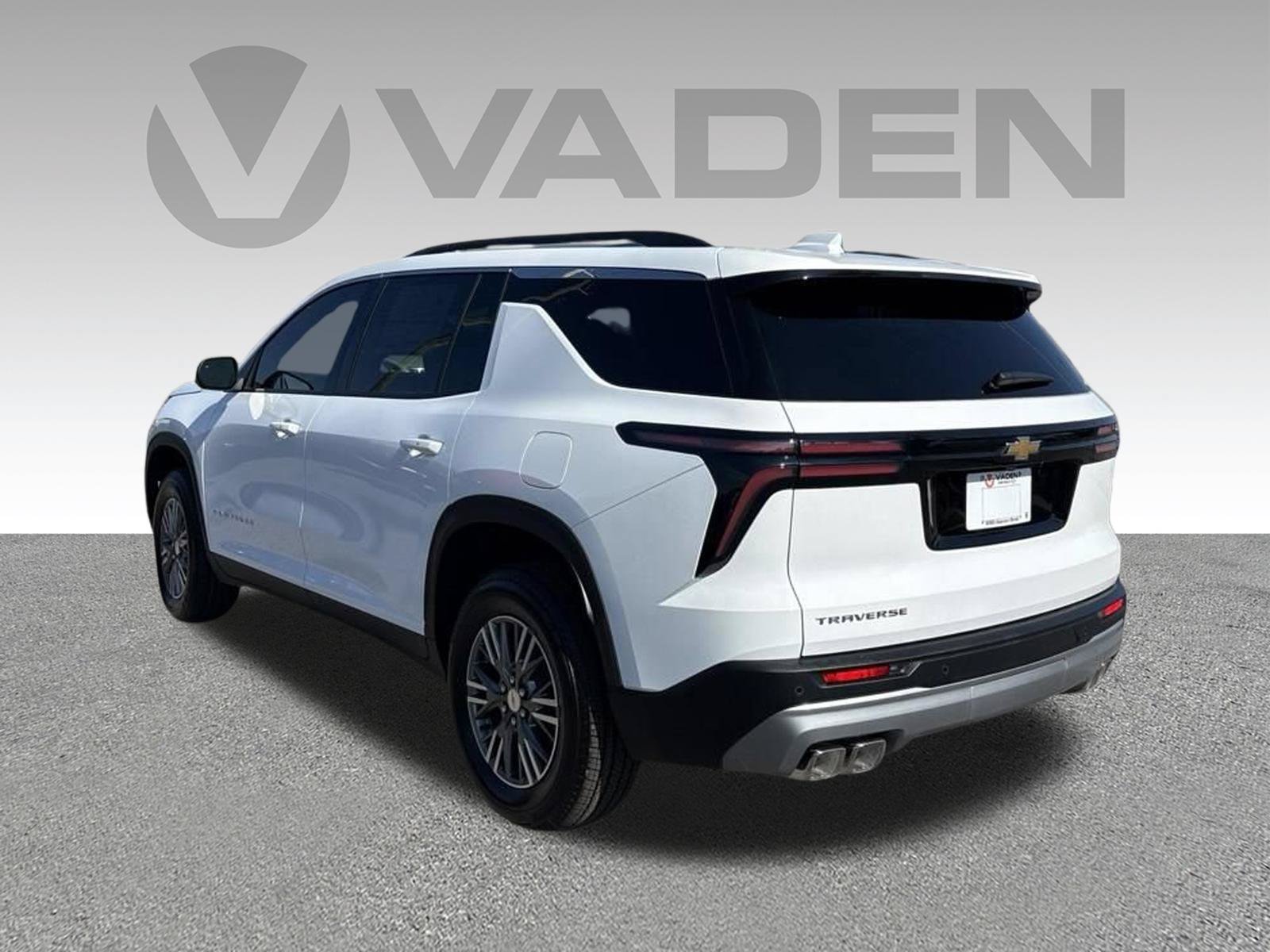 New 2027 Chevrolet Traverse LT FWD image 27