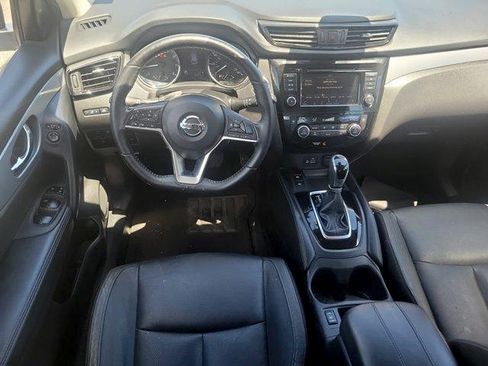 Used 2020 Nissan Rogue Sport SL FWD image 17
