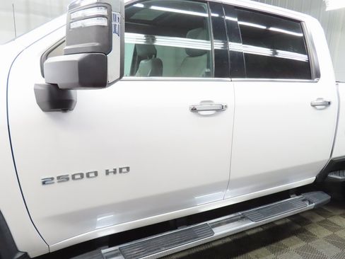 Used 2020 Chevrolet Silverado 2500 LTZ w/ LTZ Premium Package image 47