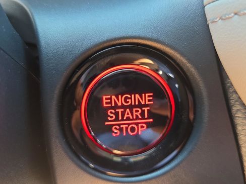 New 2026 Honda HR-V LX image 38
