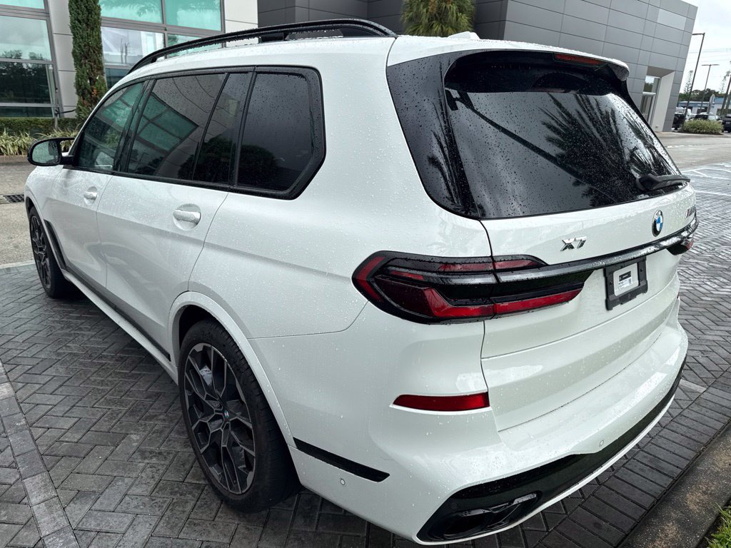 Used 2024 BMW X7 M60i w/ Executive Package AWD/4WD image 9