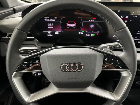Used 2025 Audi Q6 e-tron Premium Plus AWD/4WD image 24