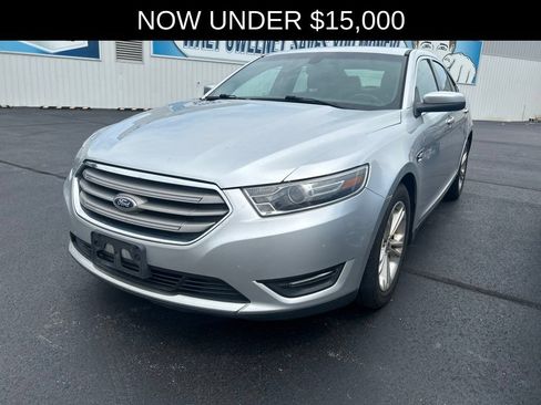 Used 2016 Ford Taurus SEL w/ Equipment Group 201A FWD image 2