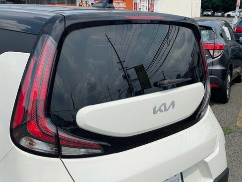 Used 2023 Kia Soul S FWD image 24