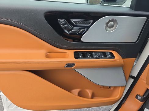 New 2026 Lincoln Aviator Black Label image 26