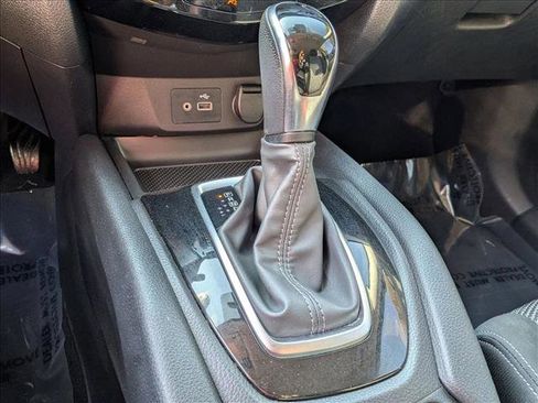 Used 2019 Nissan Rogue Sport SV w/ All-Weather Package image 12