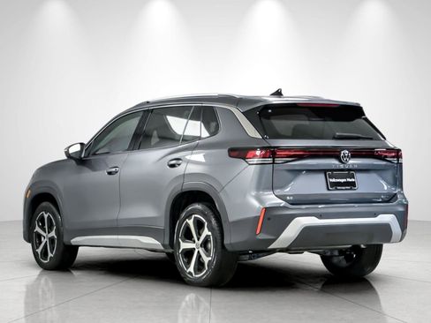 New 2026 Volkswagen Tiguan SE AWD/4WD image 3