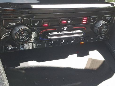 New 2025 Jeep Grand Cherokee L Altitude image 11