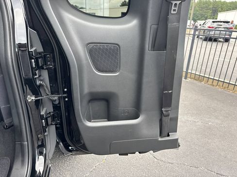 Used 2023 Nissan Frontier S RWD image 22