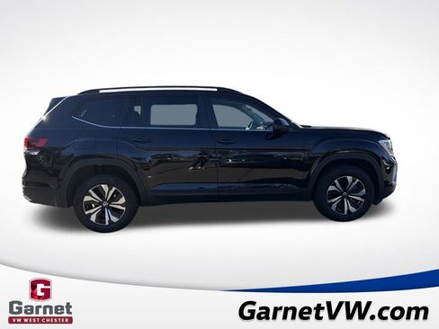 Certified 2025 Volkswagen Atlas SE image 7