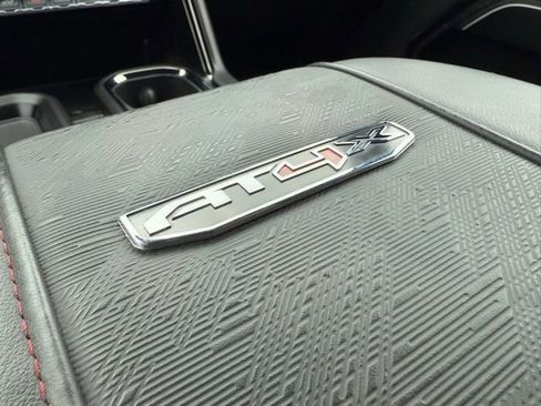 Used 2025 GMC Sierra 2500 AT4X image 34