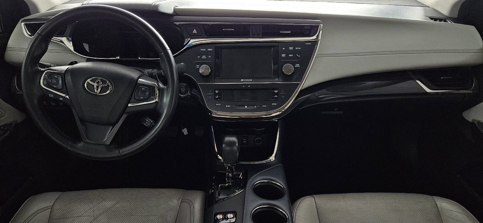 Used 2013 Toyota Avalon Limited FWD image 9