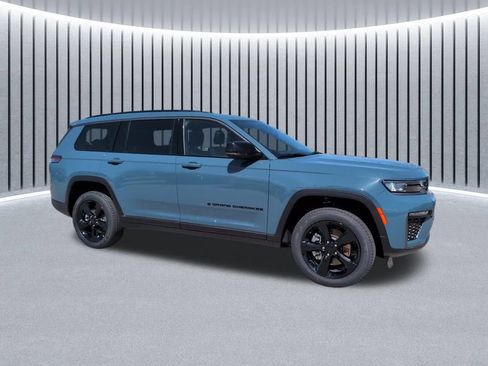 New 2026 Jeep Grand Cherokee L Limited w/ Limited Altitude Package AWD/4WD image 4