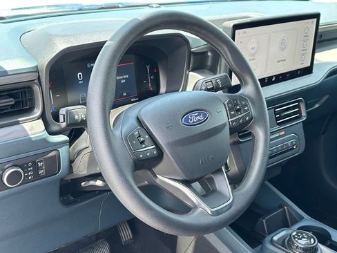Used 2025 Ford Maverick XL w/ Equipment Group 102A AWD/4WD image 12