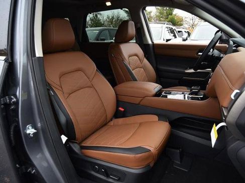 New 2025 Nissan Pathfinder Platinum image 25