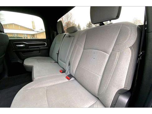 Used 2024 RAM 2500 Big Horn image 27