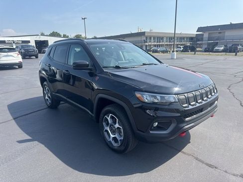 Used 2022 Jeep Compass Trailhawk w/ Trailhawk Convenience Group image 1
