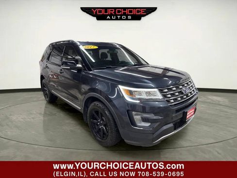 Used 2017 Ford Explorer XLT w/ Equipment Group 201A AWD/4WD image 10