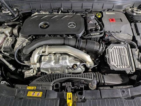 Certified 2025 Mercedes-Benz GLB 250 4MATIC image 25