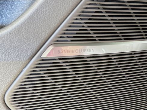 New 2025 Audi RS Q8 performance image 19