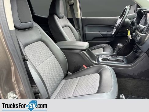 Used 2015 Chevrolet Colorado Z71 image 30