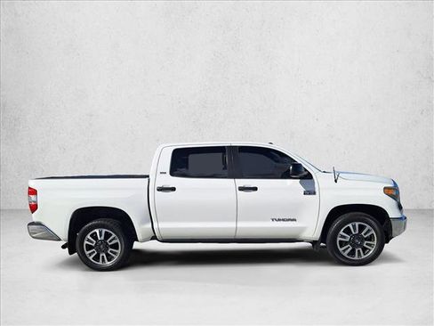 Used 2018 Toyota Tundra SR5 w/ SR5 Upgrade Package image 4