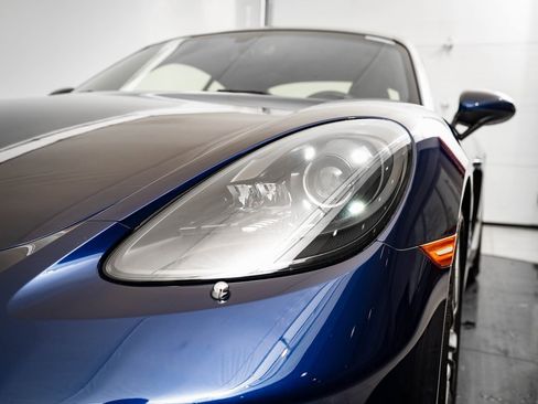 Used 2022 Porsche 718 Cayman S image 13